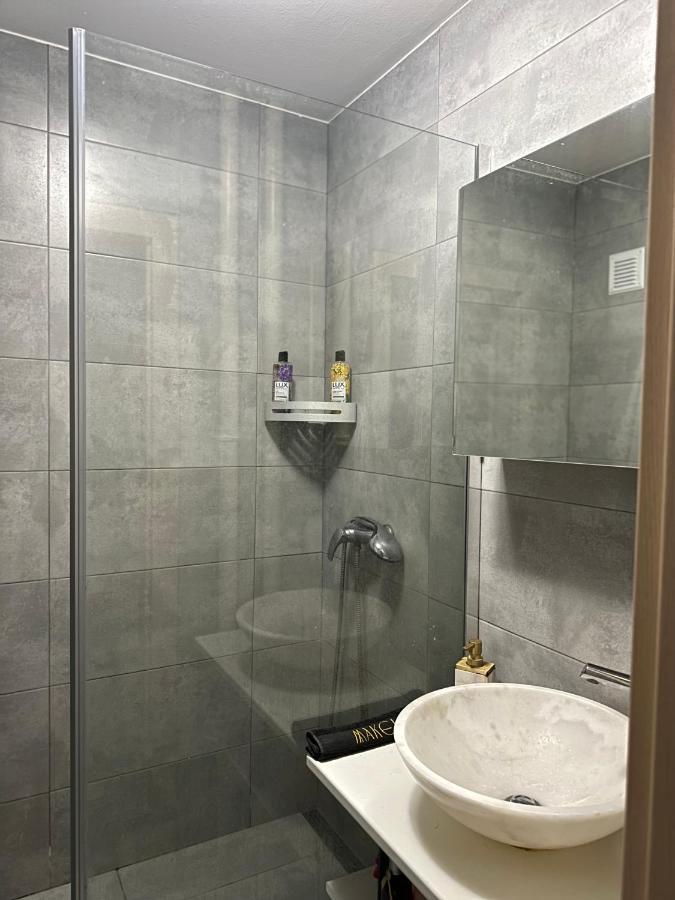 Apartrip Komenskeho Apartment Kosice Luaran gambar